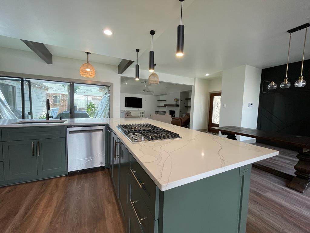 Custom Room Room Room Addition Project Services in Pasadena, Texas